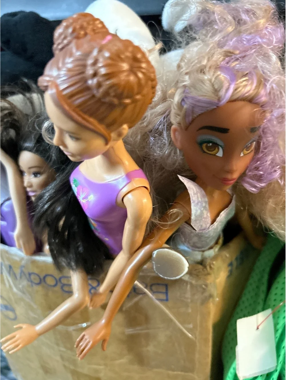 Fashion doll